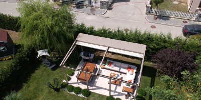 Maison de style cottage en Italie - Pergola Cedrus Gold